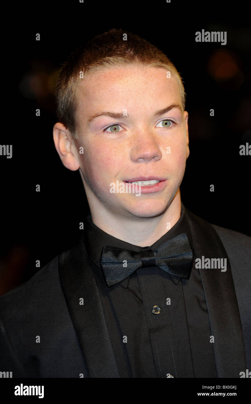Will poulter narnia hi-res stock photography and images - Alamy