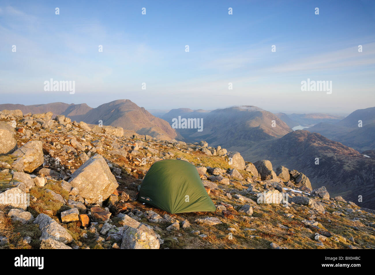 Wild Camping On Great Gable In The English Lake District Stock Photo wild-camping-on-great-gable-in-the-english-lake-district-stock-photo