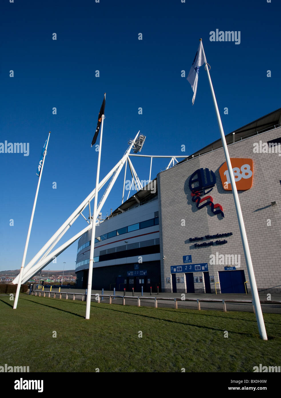 Bolton Wanderers, English Premier League football club, Reebok Stadium, Middlebrook Retail Park, Horwich, UK Stock Photo