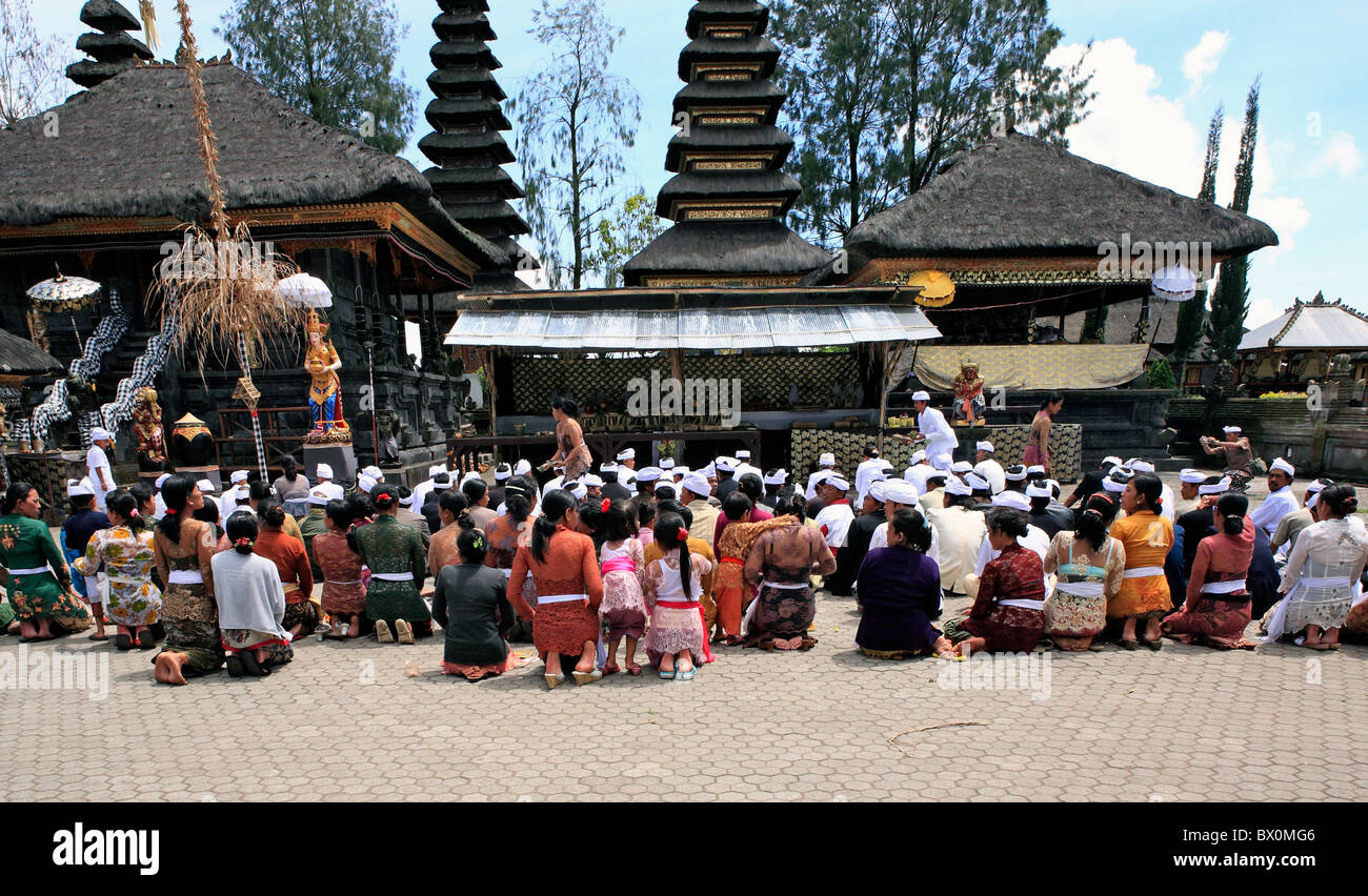 Ceremony At The Temple Near Lake Batur Pura Ulun Danu Batur Stock