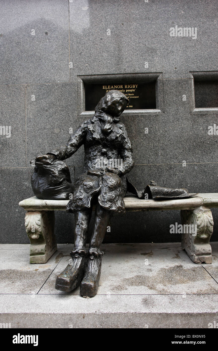 Statue of 'Eleanor Rigby' sculptured by Tommy Steele and situated in Stanley St, Liverpool, Merseyside, England, United Kingdom Stock Photo
