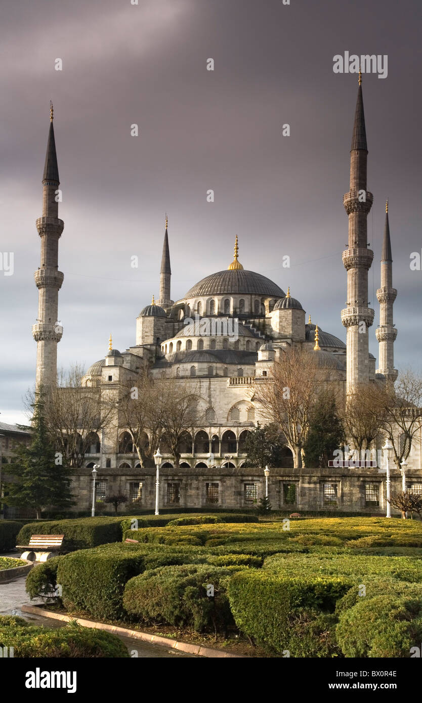 Blue mosque istanbul hi-res stock photography and images - Alamy