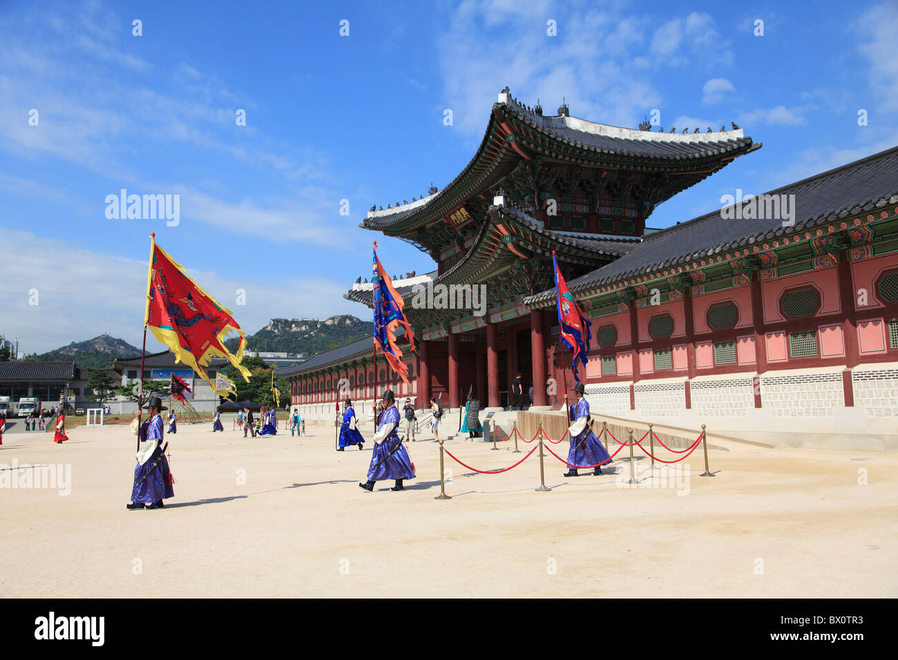 Changing of the guards, Gyeongbokgung Palace, Palace of Shining
