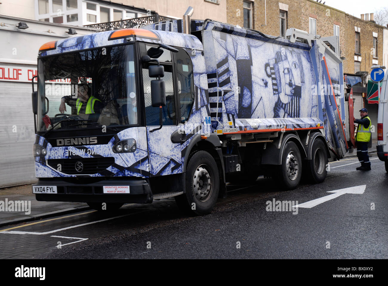 Dustcart Uk High Resolution Stock Photography and Images - Alamy