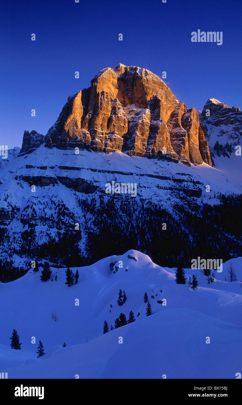 alpenglow area near Cortina d´Ampezzo charming light cheers glowing mountain high Italy Europe View from Ci Stock Photo