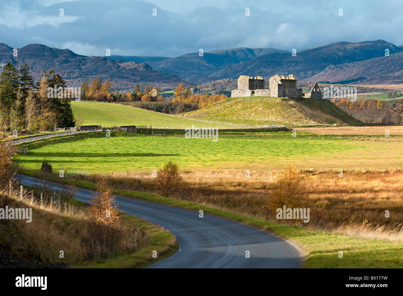 Ruthven Barracks from the B970 Stock Photo Alamy