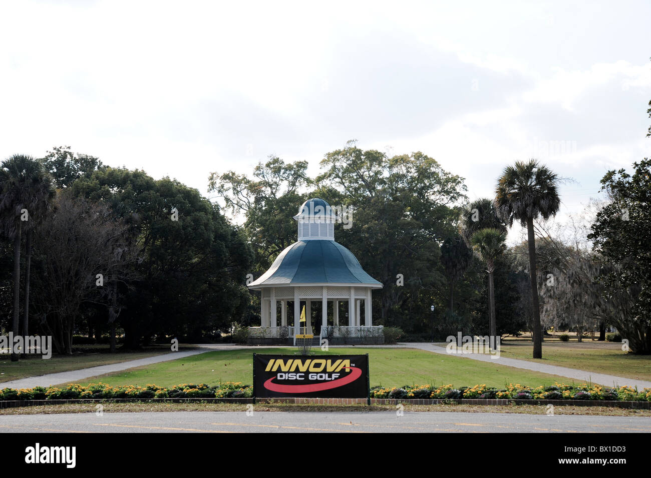 Disc golf hires stock photography and images Alamy