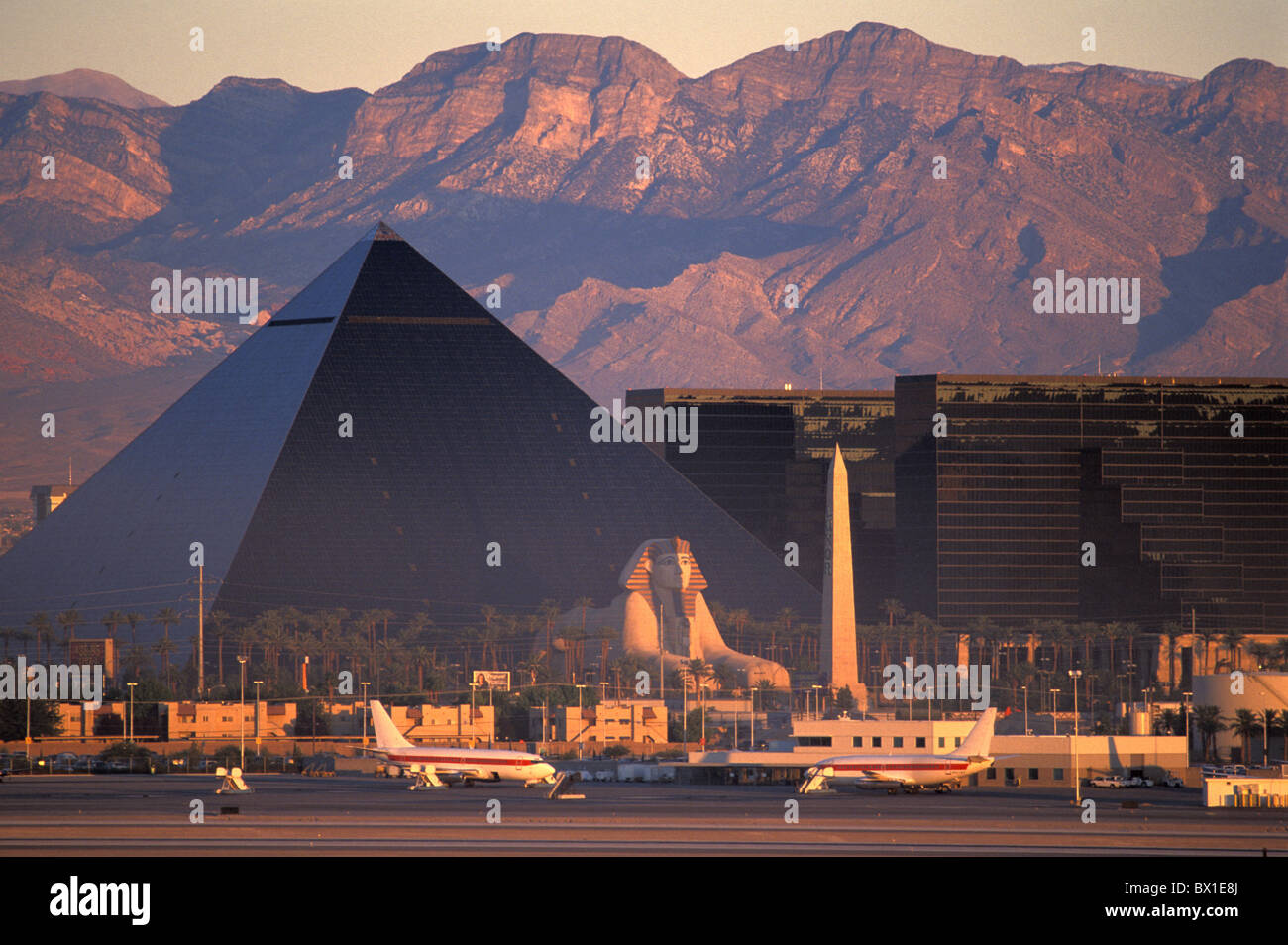 Las Vegas Luxor Hotel pyramid mood airport Casino McCarran International Airport  Airport Nevada USA Americ Stock Photo - Alamy
