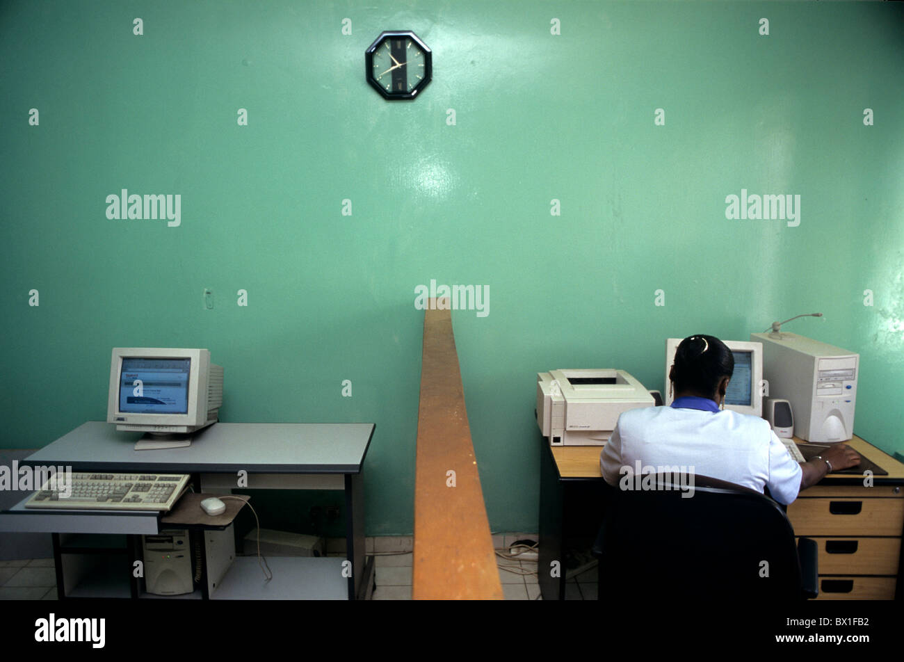 Africa school computer hi-res stock photography and images - Alamy