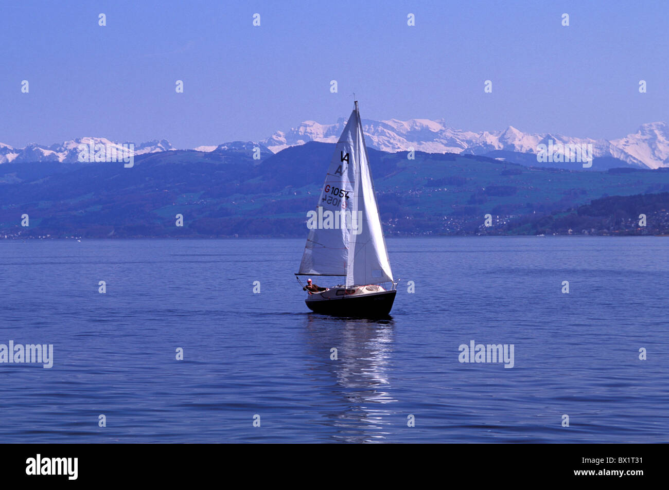 Boat Canton Zurich lake no model release sail boat spare time sports