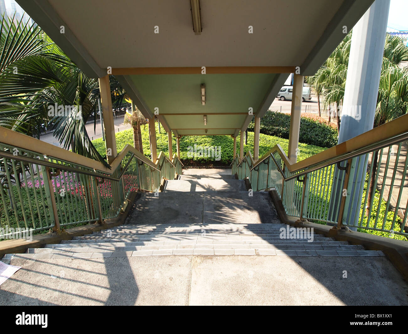 Bridge high angle view hi-res stock photography and images - Alamy