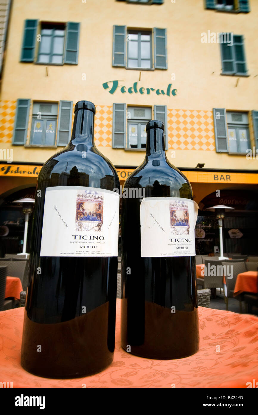 Merlot wine, Federale restaurant, Piazza della Riforma, Lugano, Switzerland Stock Photo