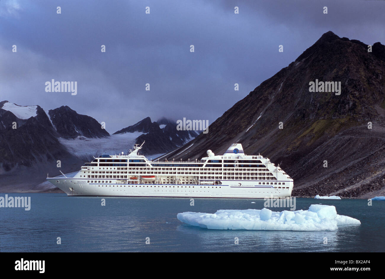 Ms Delphin Renaissance Cruiseship Ship Cruiser Cruise Liner Magdalena Bay Norway Europe Spitsbergen Spitzbe Stock Photo Alamy
