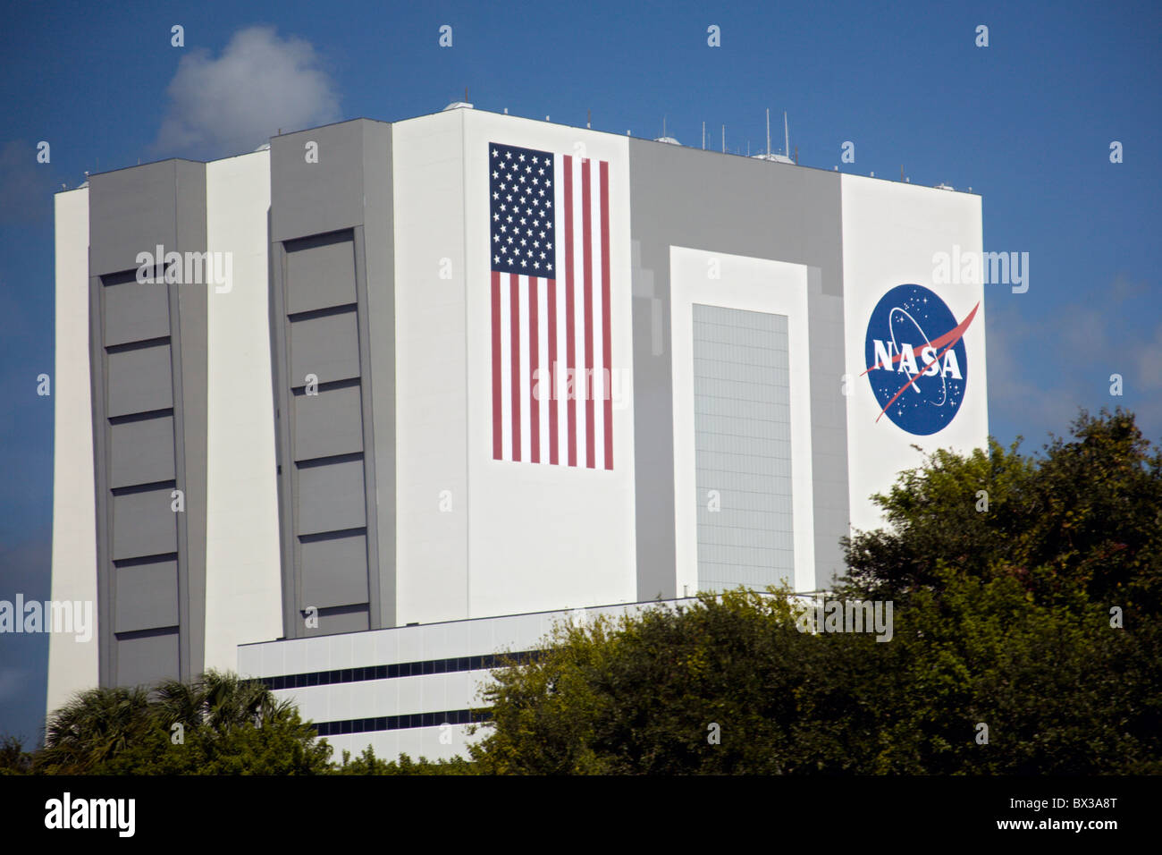 Vehicle assembly building at NASA Stock Photo Alamy