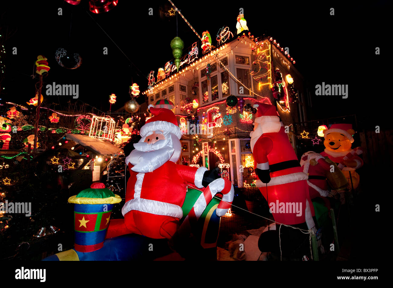 Homes in South London highly decorated for Christmas Stock Photo Alamy