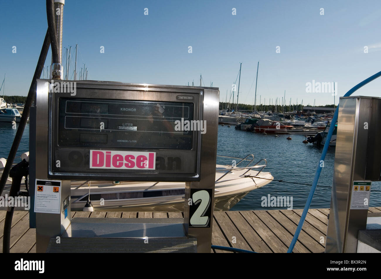 marine diesel marina boat boats boating fuel oil boat yard filling up