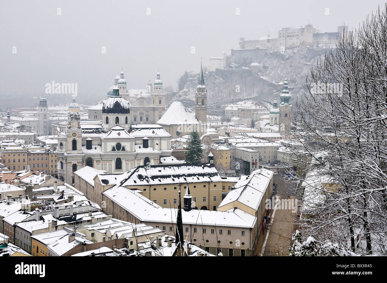 View of the Old Town covered in snow, Salzburg, Austria Stock Photo - Alamy