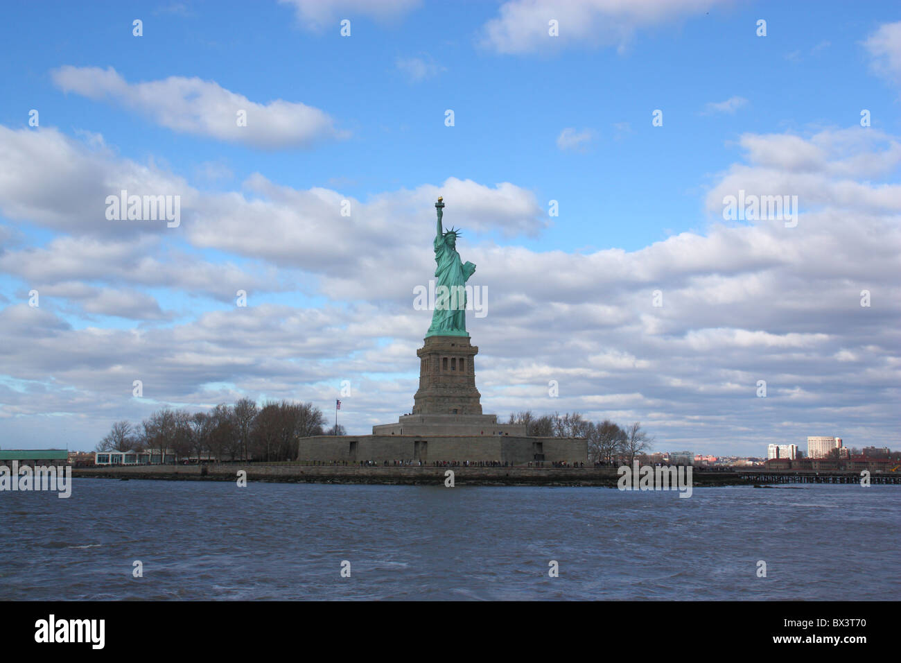 New york city statue of liberty hi-res stock photography and images - Alamy