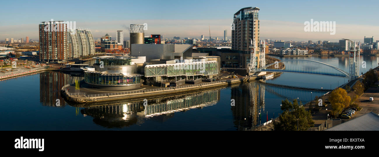 The Lowry Arts Centre over the Manchester Ship Canal at Salford Quays, Manchester, England, UK. Stock Photo