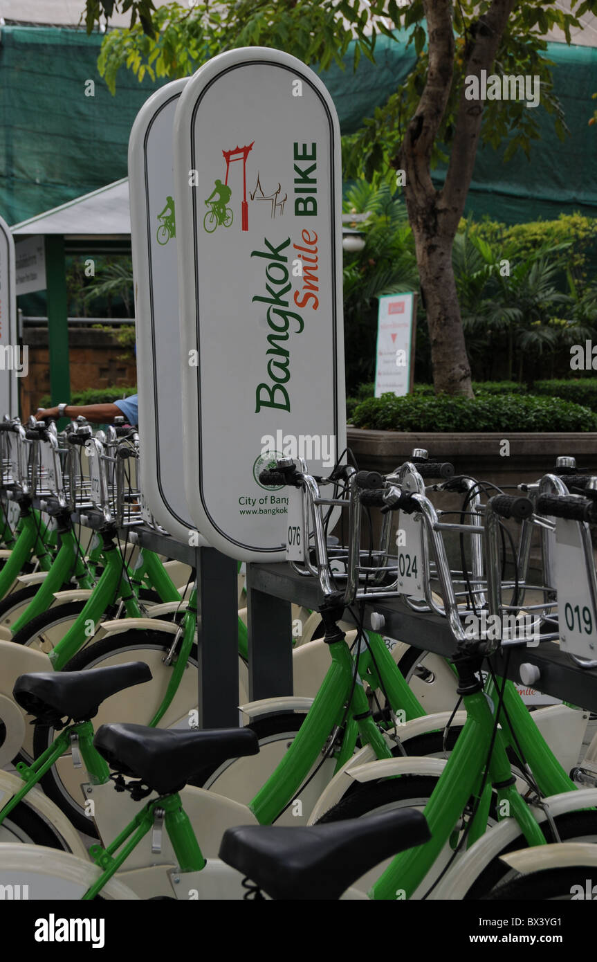 Bicycle Rental In Bangkok Stock Photo - Alamy