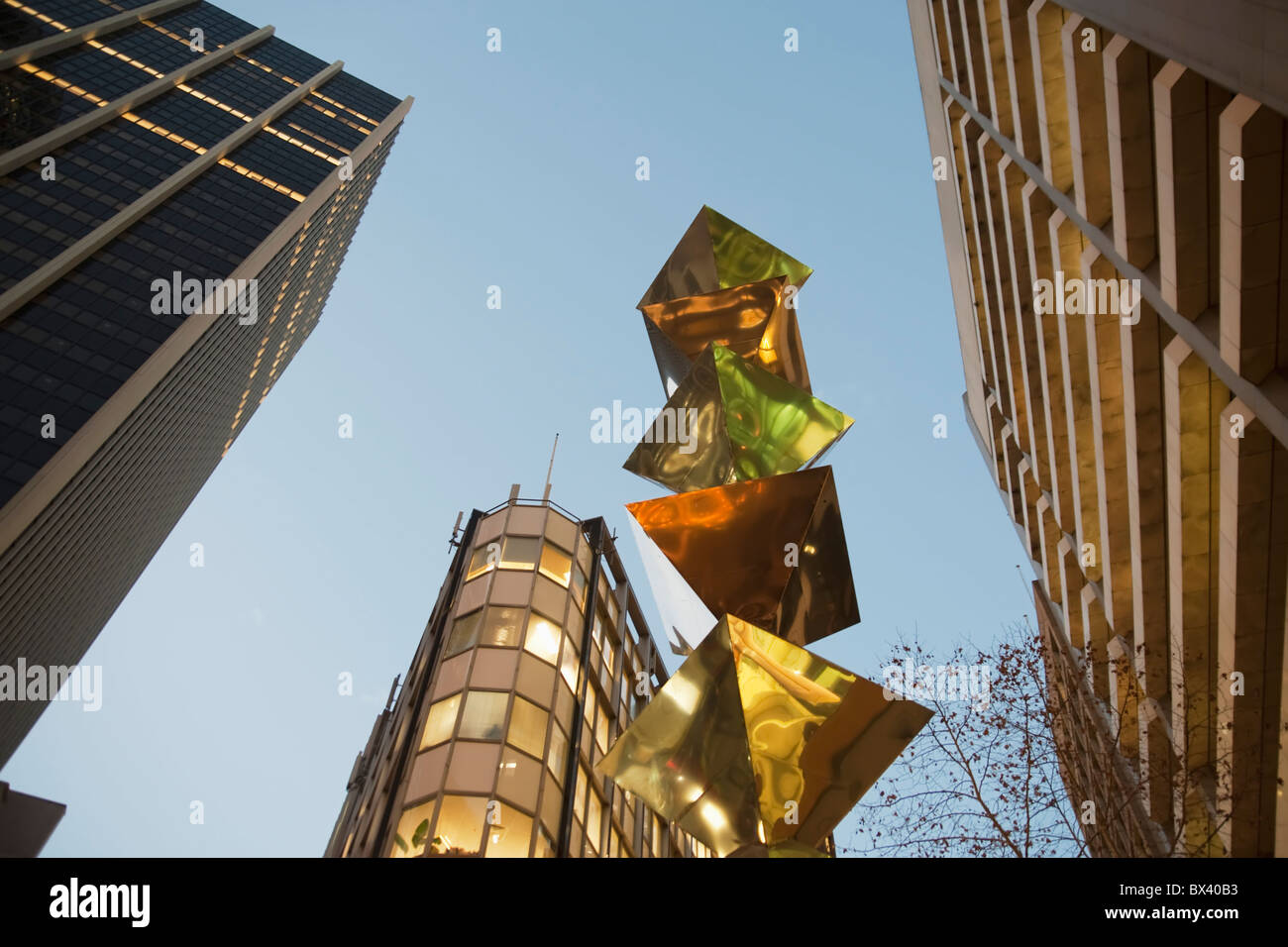 High rise tall buildings skyline hi-res stock photography and images ...