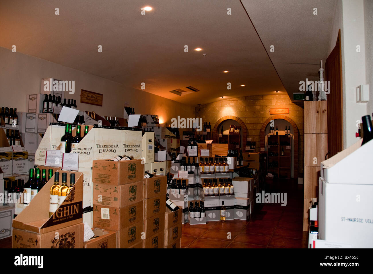 Scenic cellars international wine merchants north taupo island new hi