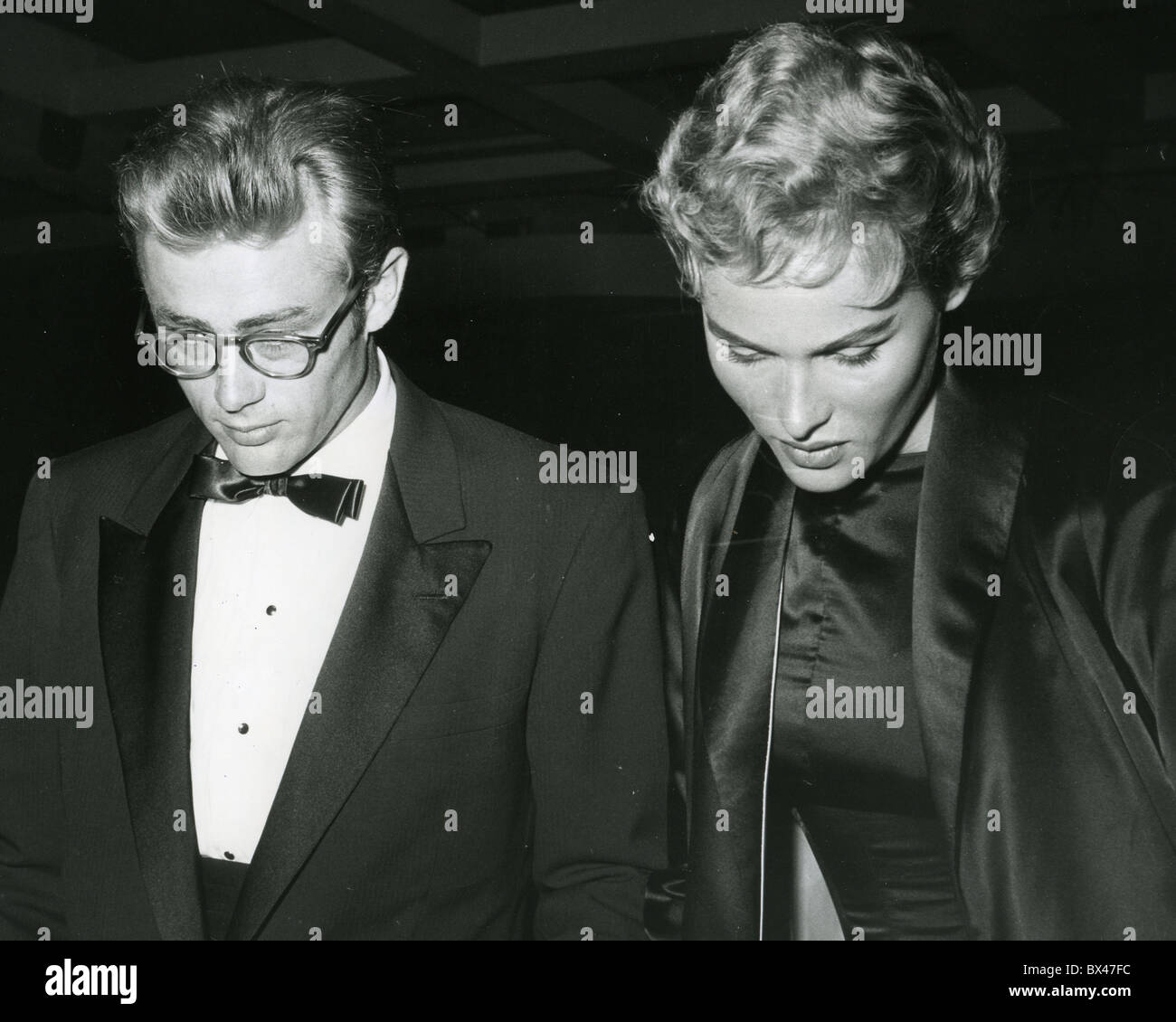 JAMES DEAN nd Ursula Andress about 1955 Stock Photo Alamy