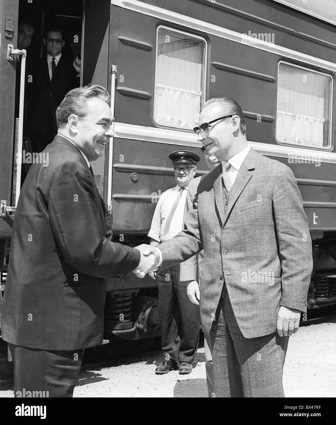 Alexander Dubcek, Leonid Brezhnev, talks, negotitations, train, Cierna nad Tisou Stock Photo