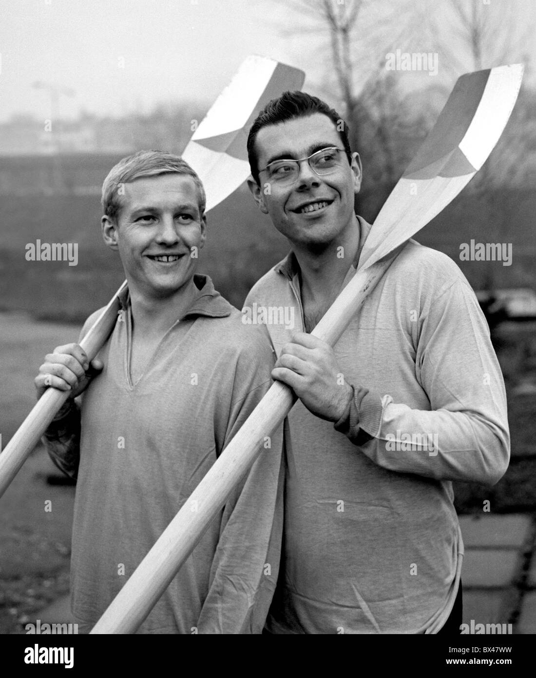 rowing team, paddle, flag colos Stock Photo Alamy