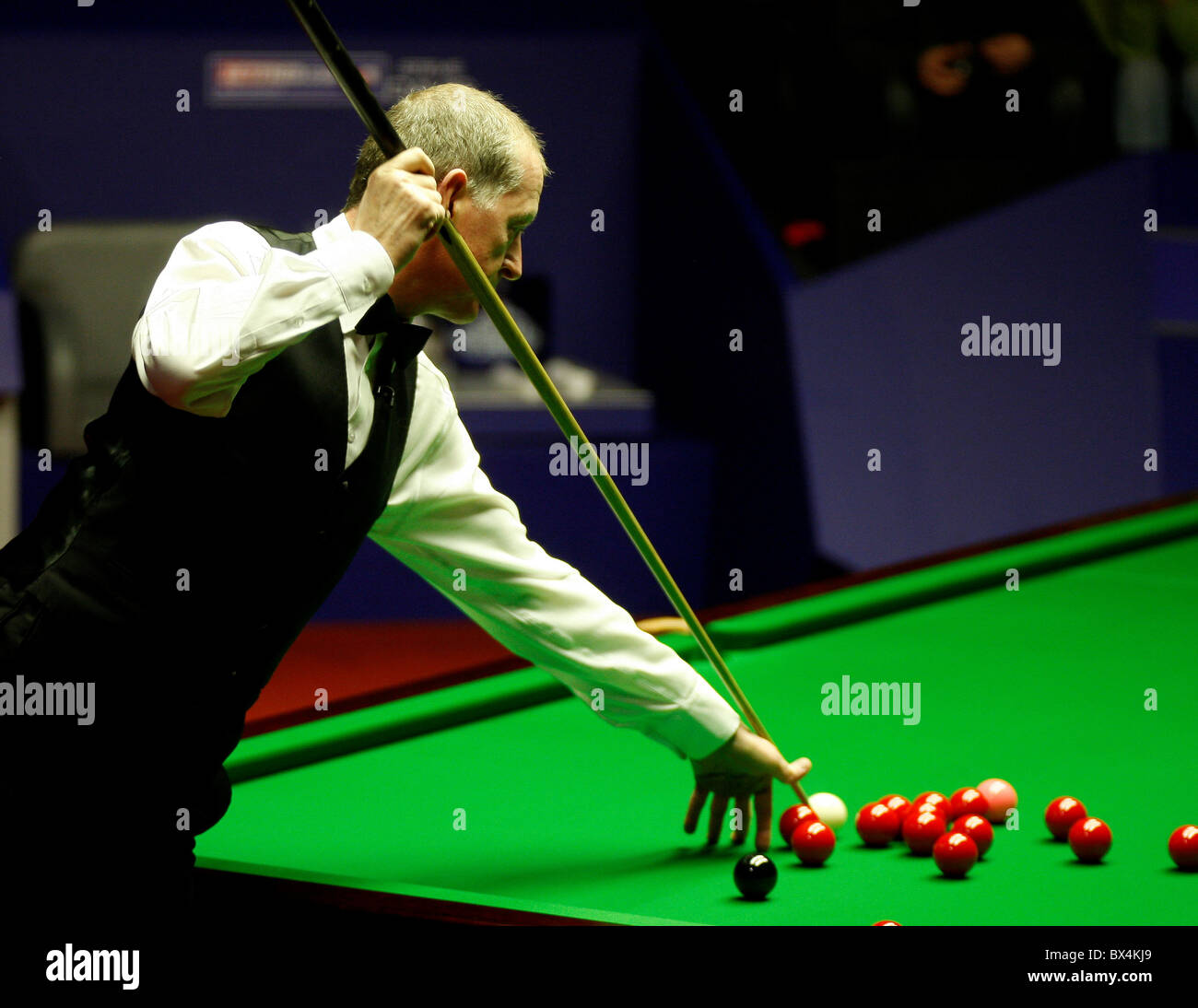 Steve Davis  played Dennis Taylor in rematch 25 years on from their amazing Crucible final in 1985 Stock Photo