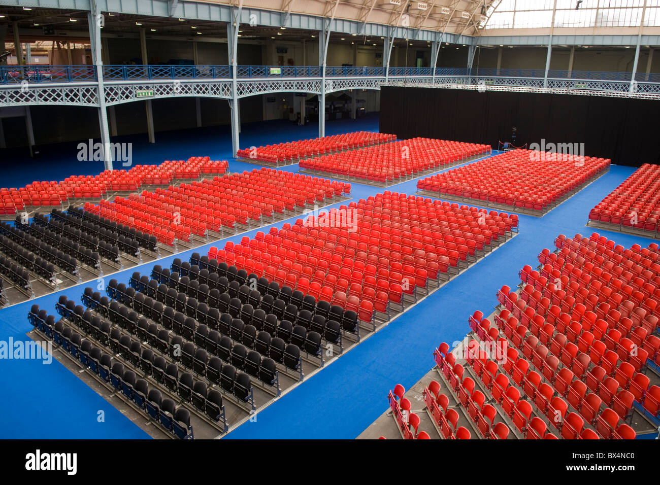 Equal seats hi-res stock photography and images - Alamy