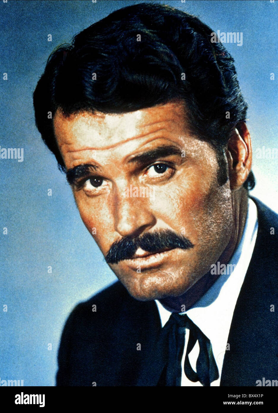 JAMES GARNER HOUR OF THE GUN (1967 Stock Photo 33299666 Alamy
