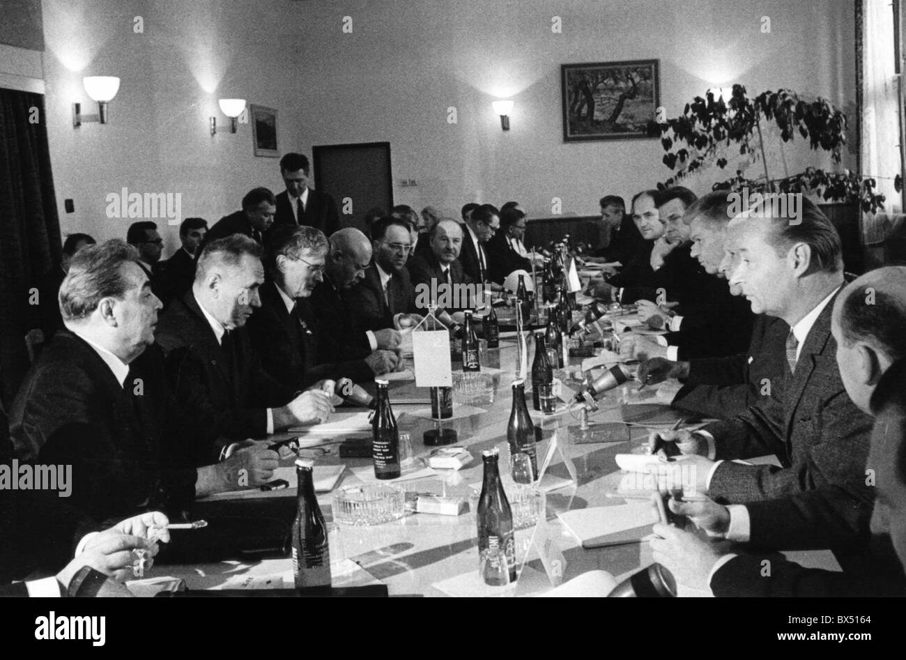 Alexander Dubcek, Leonid Brezhnev, talks, negotitations, Cierna nad Tisou Stock Photo