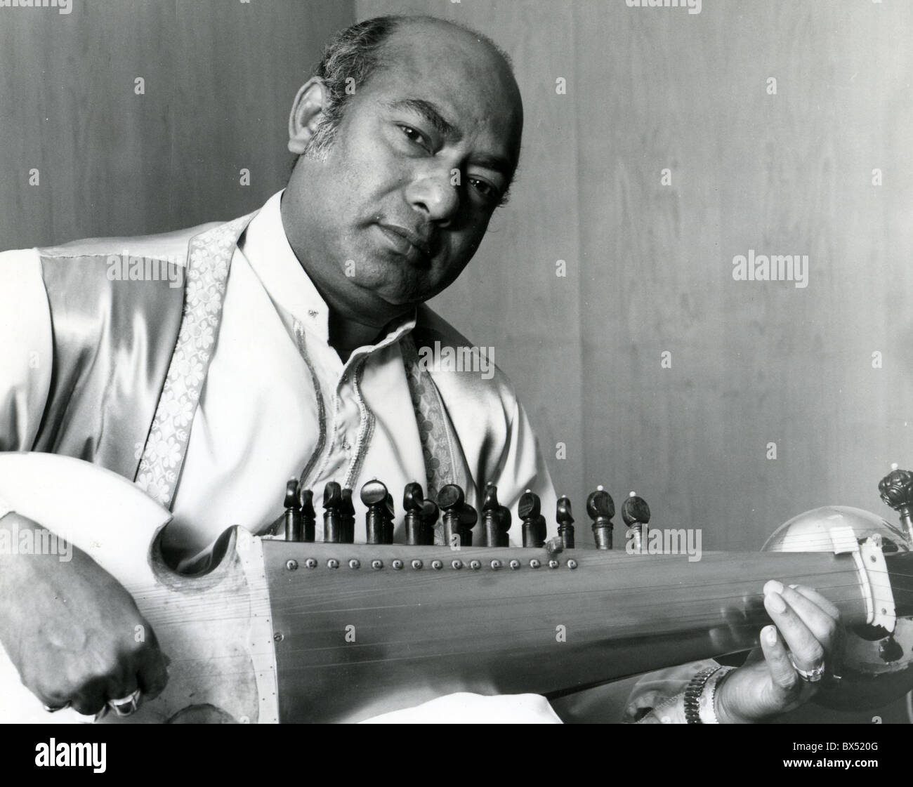 ALI AKBAR KHAN (19222009) Hindustani classical musician of the Maihar