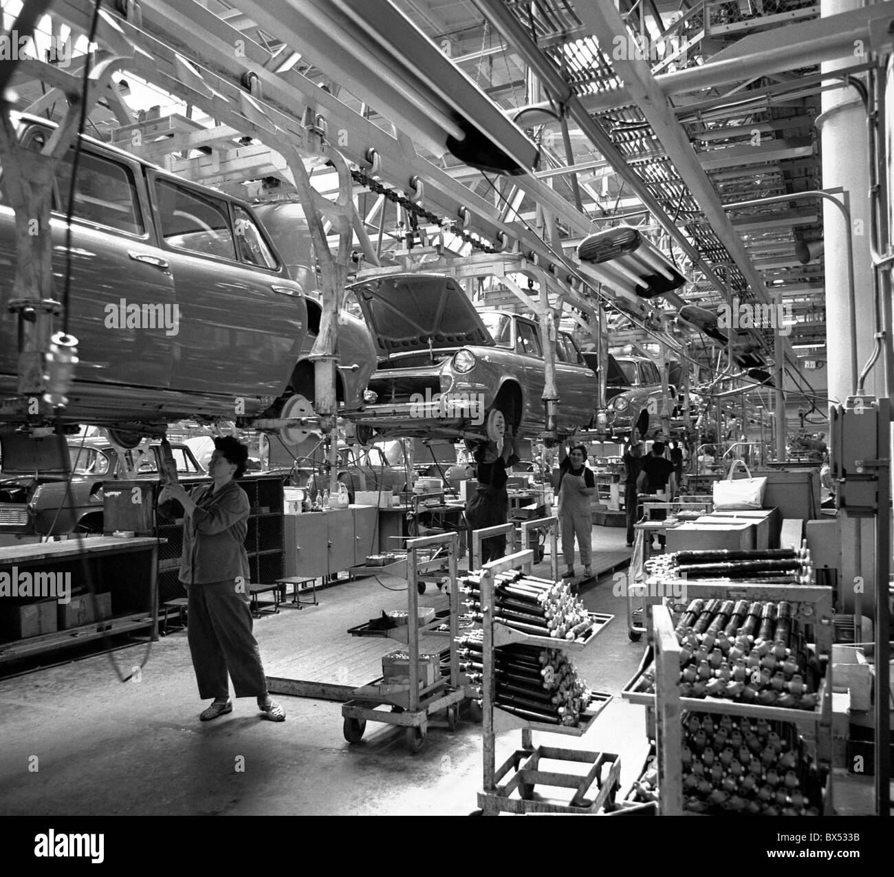 Car factory - Skoda 1000 MB assembly line. Mlada Boleslav, Czechoslovakia 1966. (CTK Photo / Oldrich Picha) Stock Photo