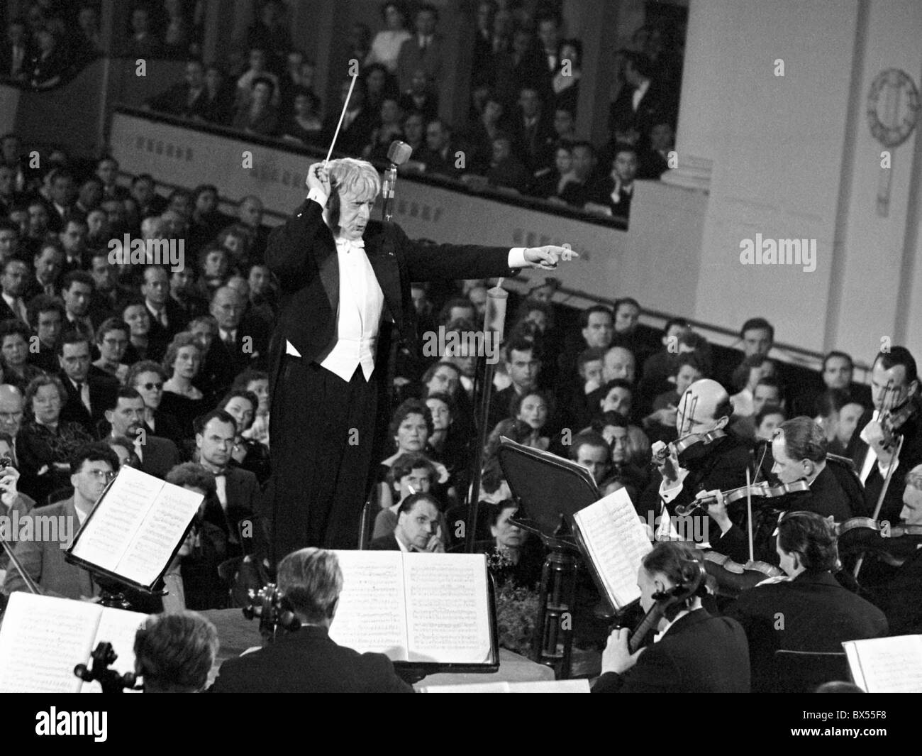 Charles Munch, conductor, philharmonic orchestra, concert hall Stock Photo