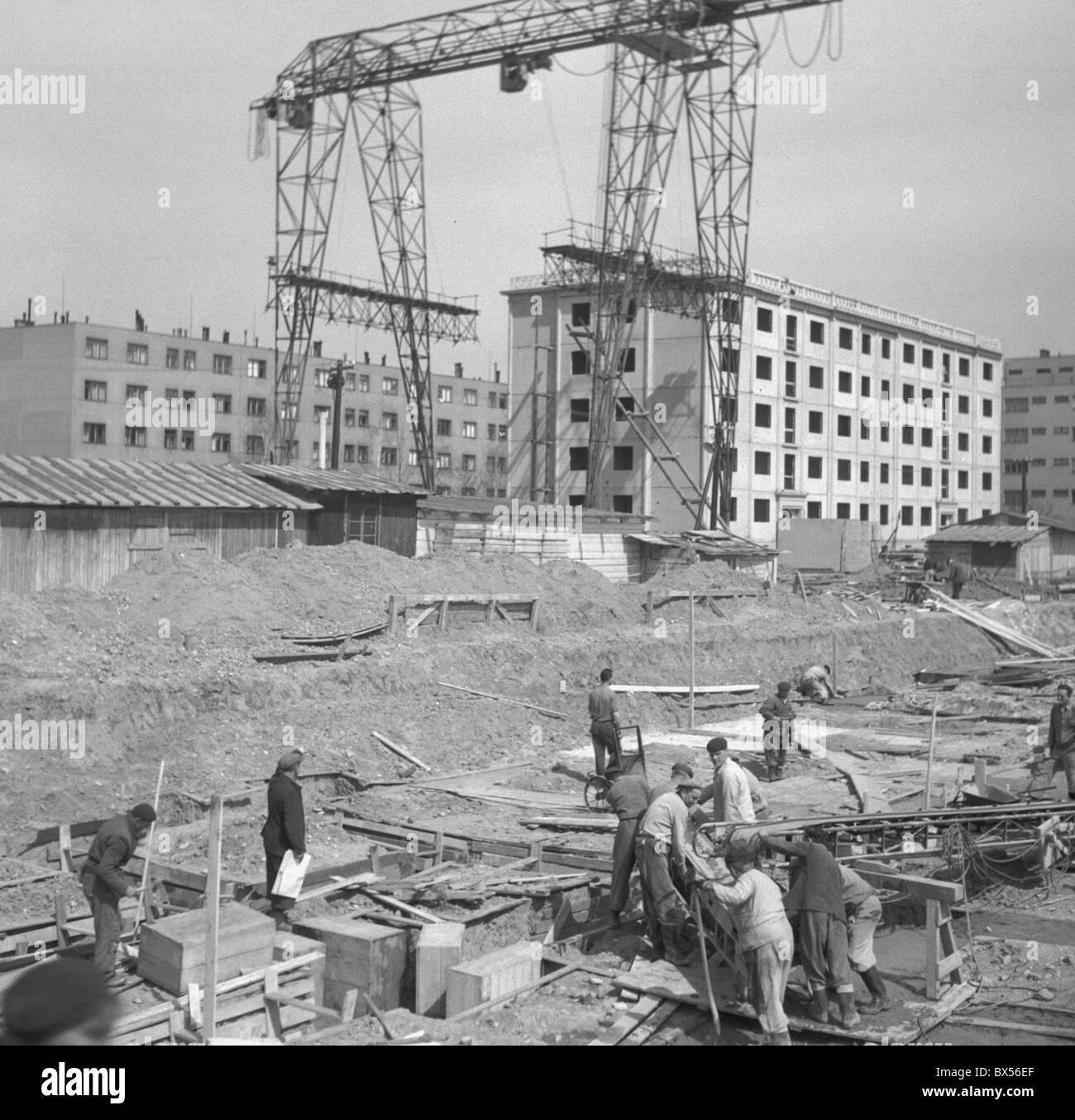 First Prefab Building Prefabricated panels hi-res stock photography and images - Alamy