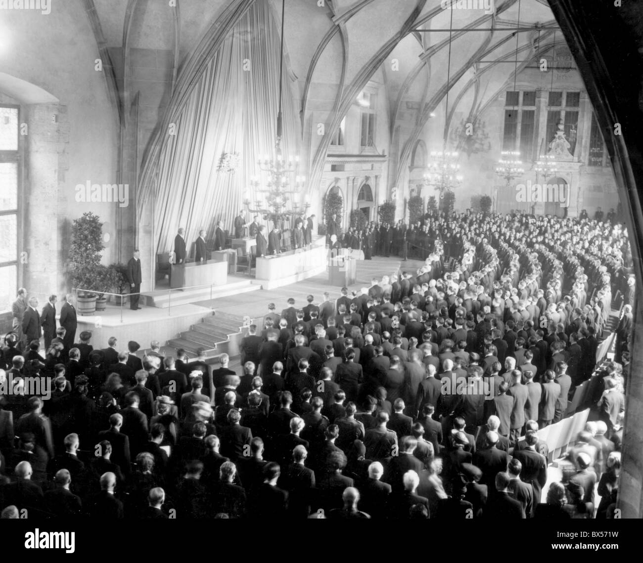 Prague, June 19th 1946, Presidential election of Edvard Benes in Gothic 'Vladislav hall' Stock Photo