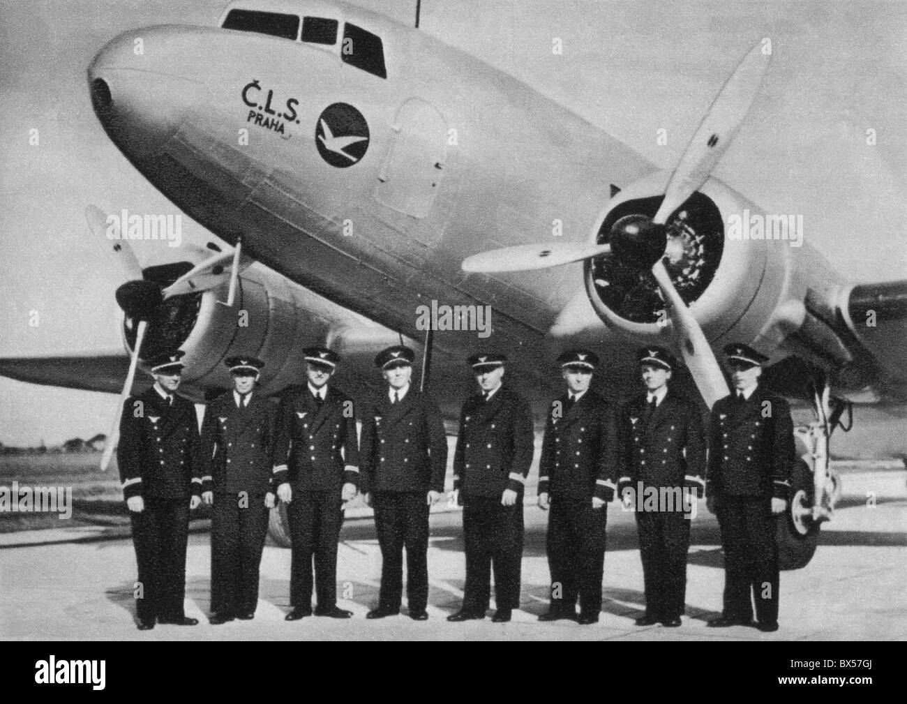 Czechoslovakia 1937 Douglas DC 2 aircraft designed to accomodate 21 passanger and 5 crew members. Pilots and navigators working Stock Photo