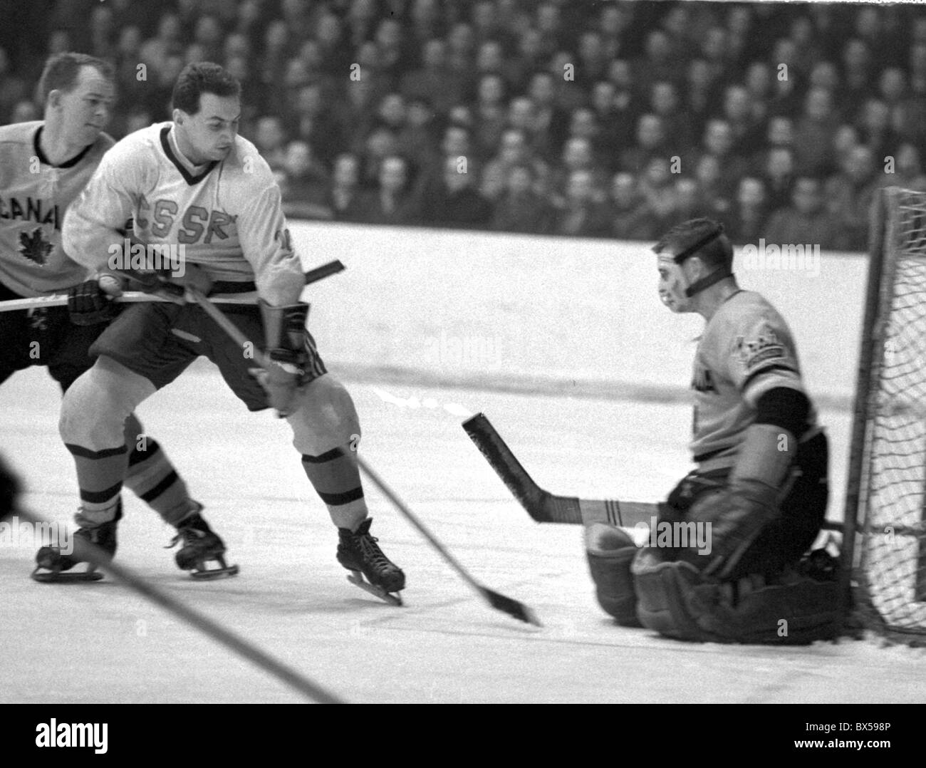Czechoslovak ice hockey representatives play Canadian team. Prague, Czechoslovakia. (CTK Photo / Karel Mevald) Stock Photo