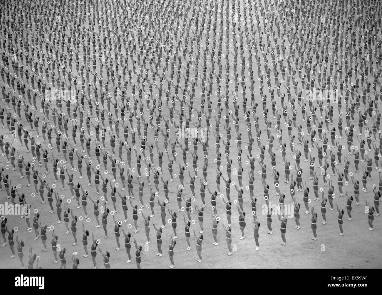 Perform exercise Black and White Stock Photos & Images - Alamy