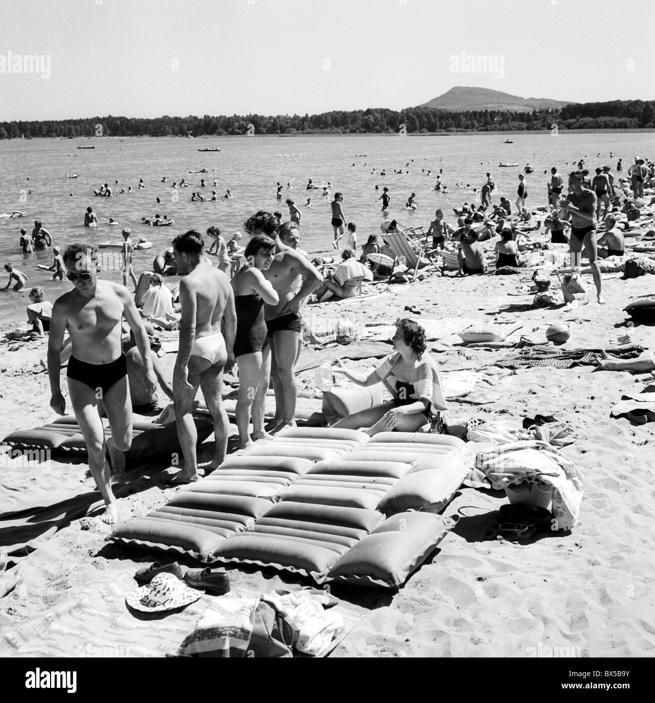 (CTK Photo  Jiri Finda). heart_plus. www.alamy.comstock-photo-vacationers...