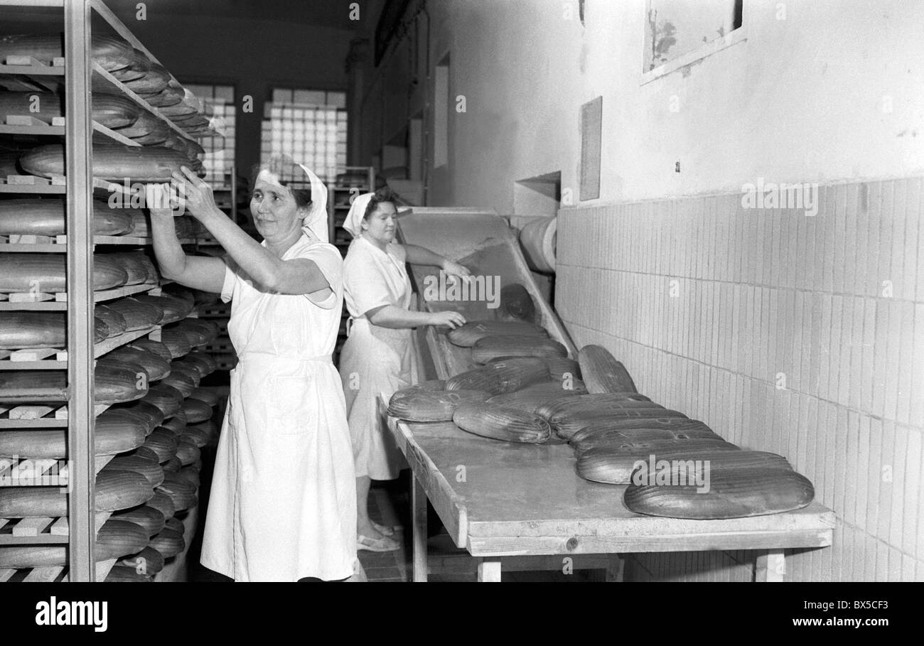 Bakers belt hires stock photography and images Alamy