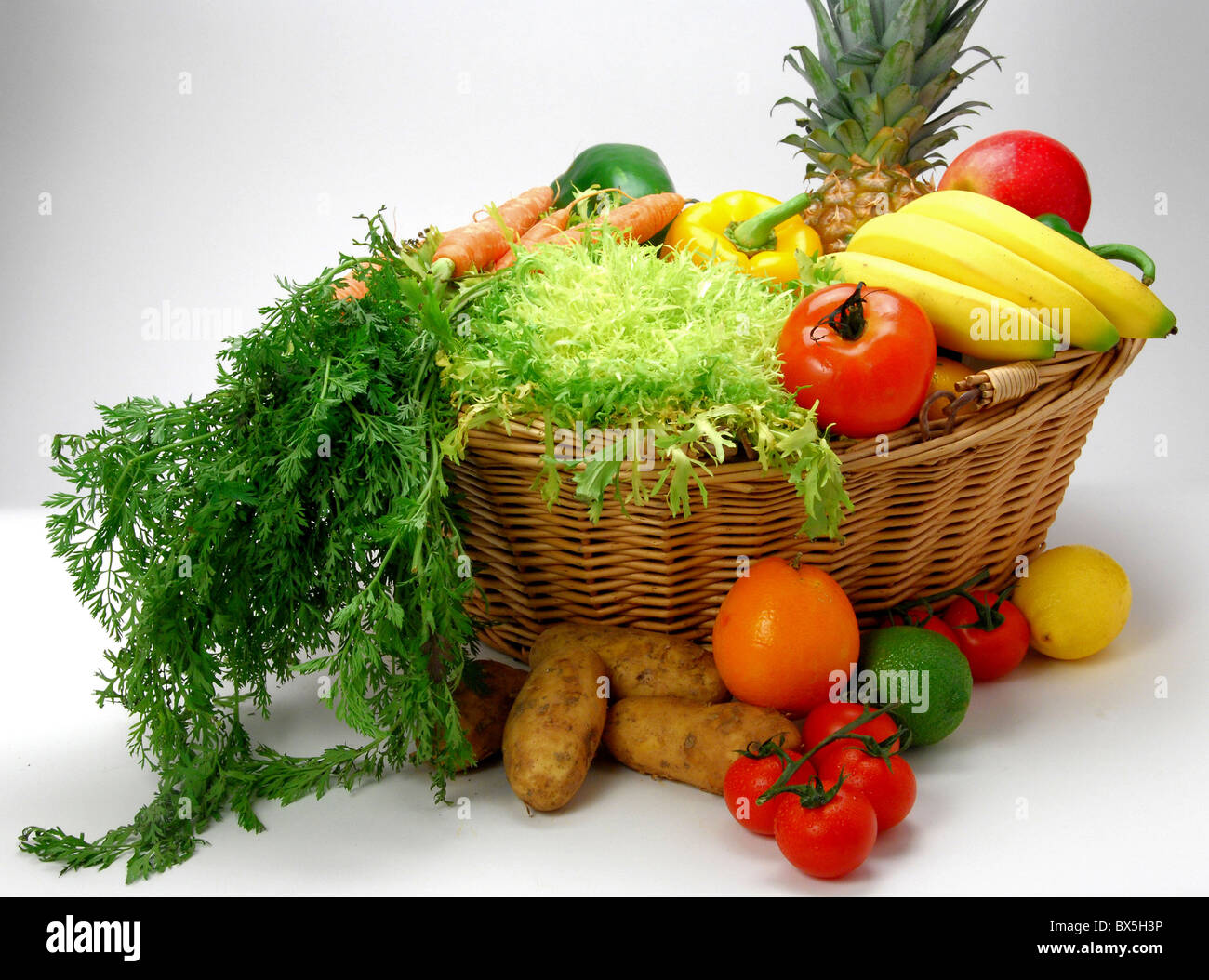 FRESH FRUIT AND VEGETABLES DISPLAY BASKET Stock Photo Alamy