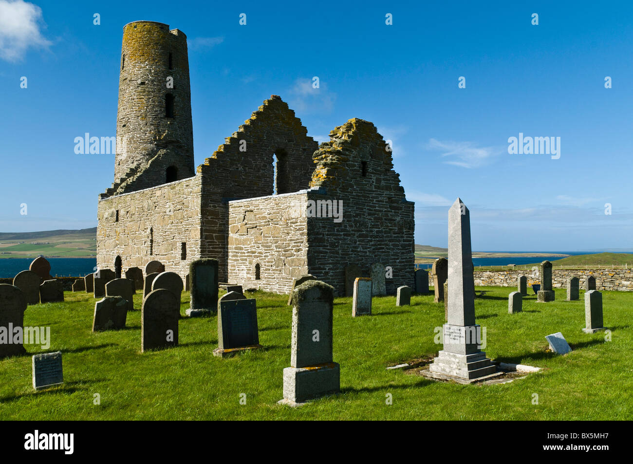dh EGILSAY ORKNEY St Magnus church 12th century viking church ruined buildings heritage scotland Stock Photo