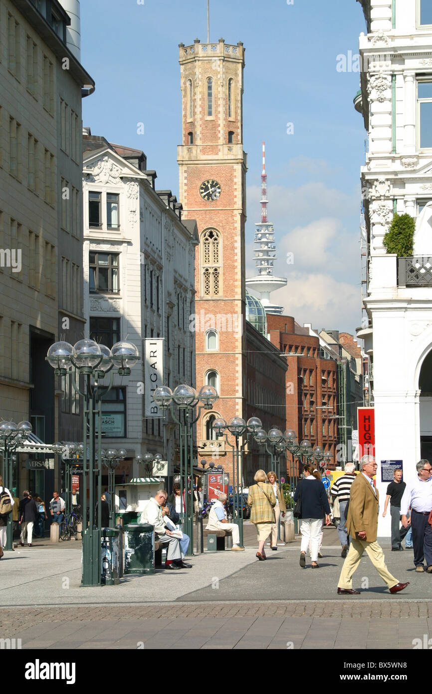 Shopping In Hamburg - Pedestrian Area At Neuer Wall Stock Photo - Alamy