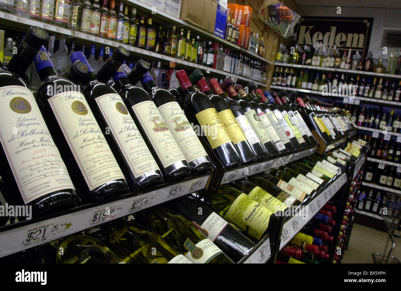 Wine in a liquor store in New York on March 27, 2003. (© Richard B