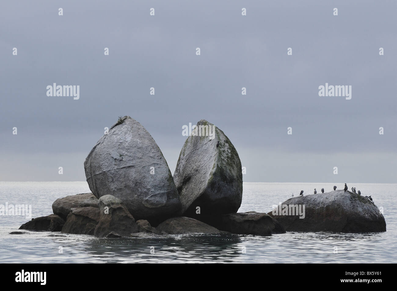 Split Apple Rock, Marakau, Abel Tasman National Park, South Island, New Zealand, Pacific Stock Photo