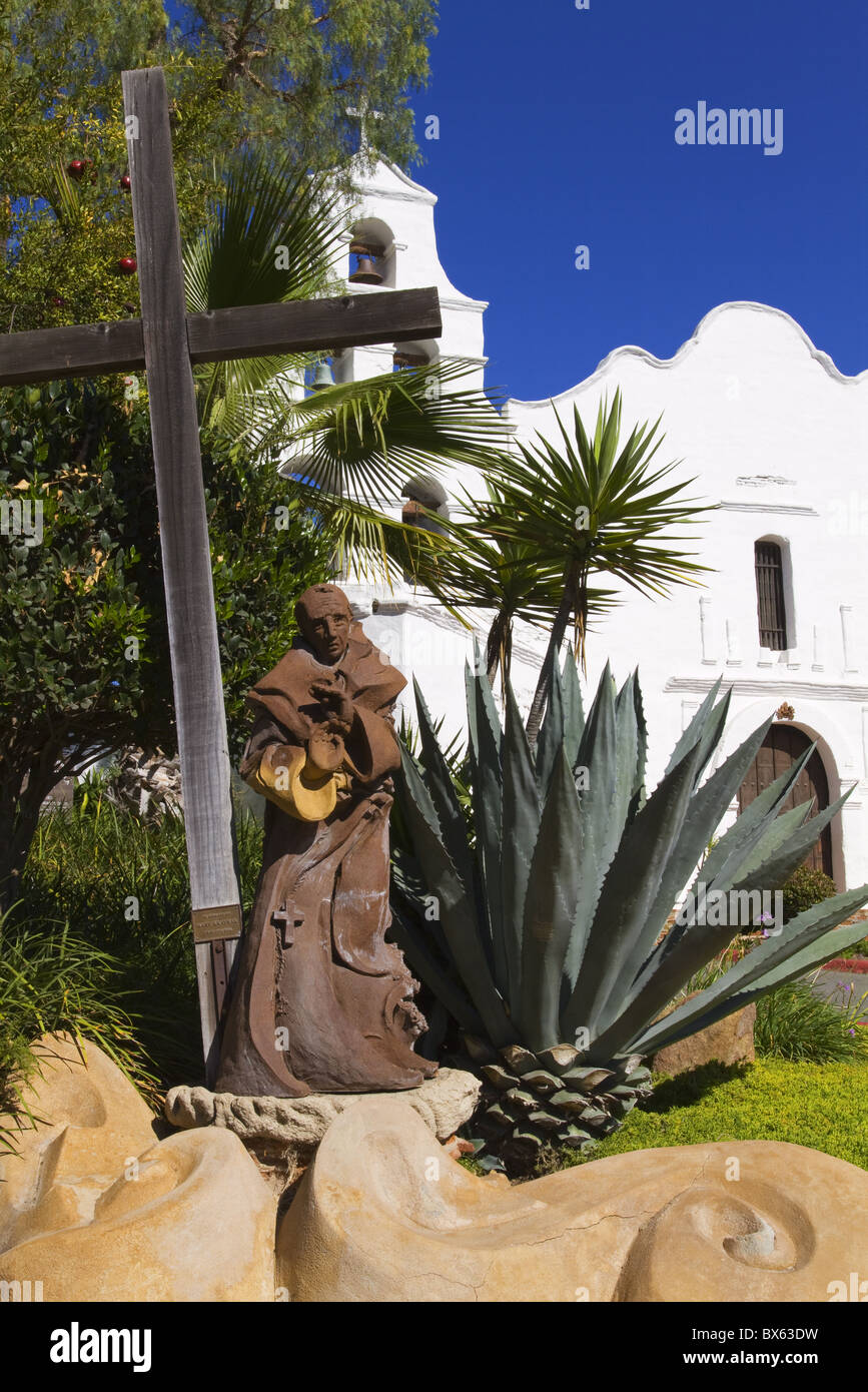 Father Junipero Serra statue, Mission Basilica San Diego de Alcala, San Diego, California, USA Stock Photo