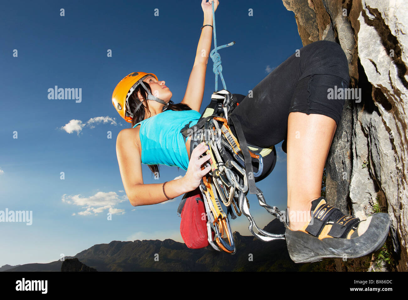Cliff climbing hi-res stock photography and images - Alamy